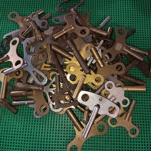 Antique & Vintage Assorted Clock Keys and Winders